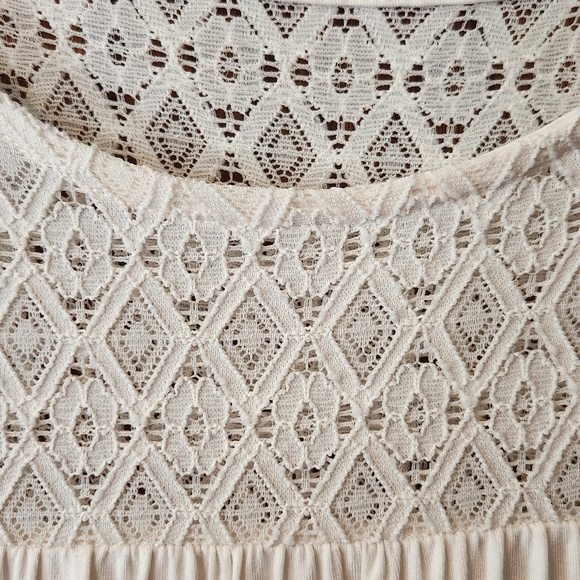 Torrid White Lace Blouse - Picture 4 of 5